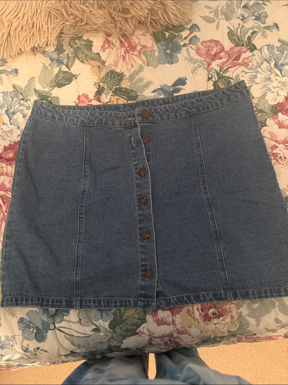 Forever 21 Button-Front Denim Mini Skirt in Blue